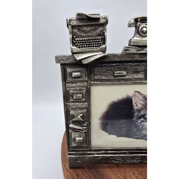 Figi Studio Vintage 2001 Desk Theme Picture Photo Frame ~ Metal 3D 5x4 - Picture 2 of 10